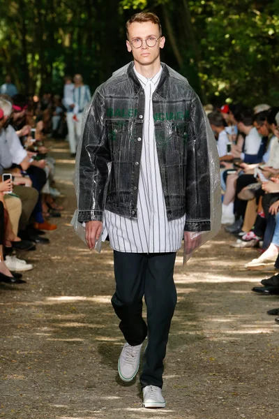 Look 52